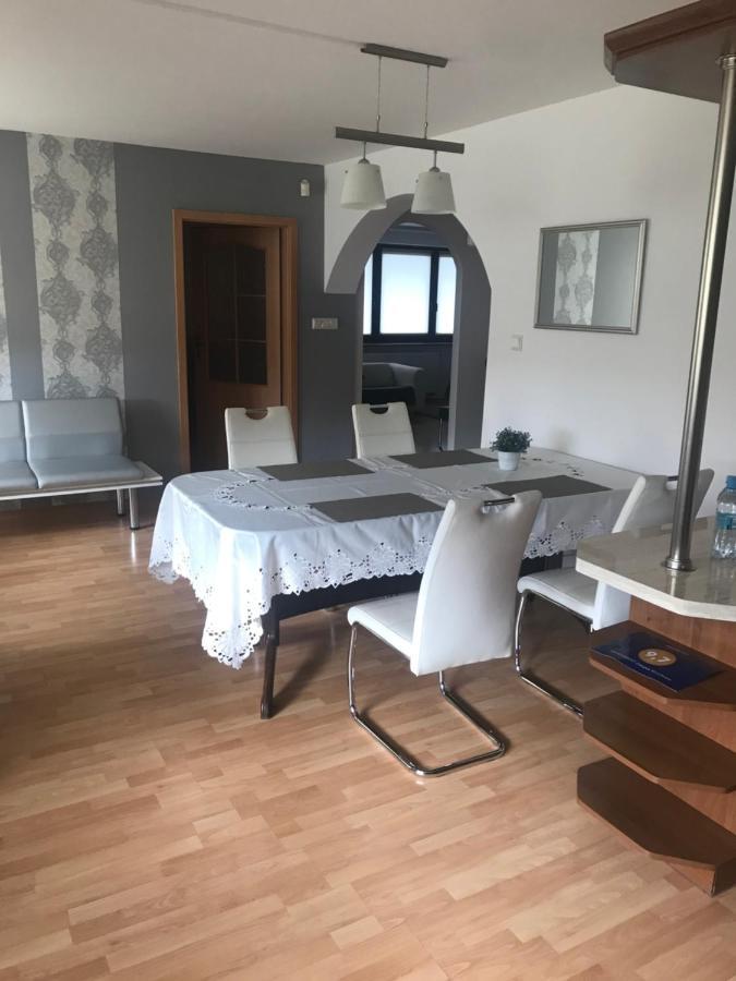 Apartament Zakatek Wroclawia Bielany Wrocławskie Esterno foto